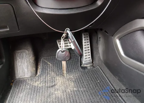 2014 Hyundai Veloster Flex W/Red z USA, uszkodzony, nr VIN KMHTC6AD4EU213389